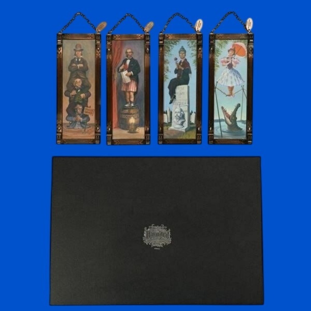 DISNEY HAUNTED MANSION MARC DAVIS FRAMED GLASS STRETCHING PORTRAITS 2009 LE 500